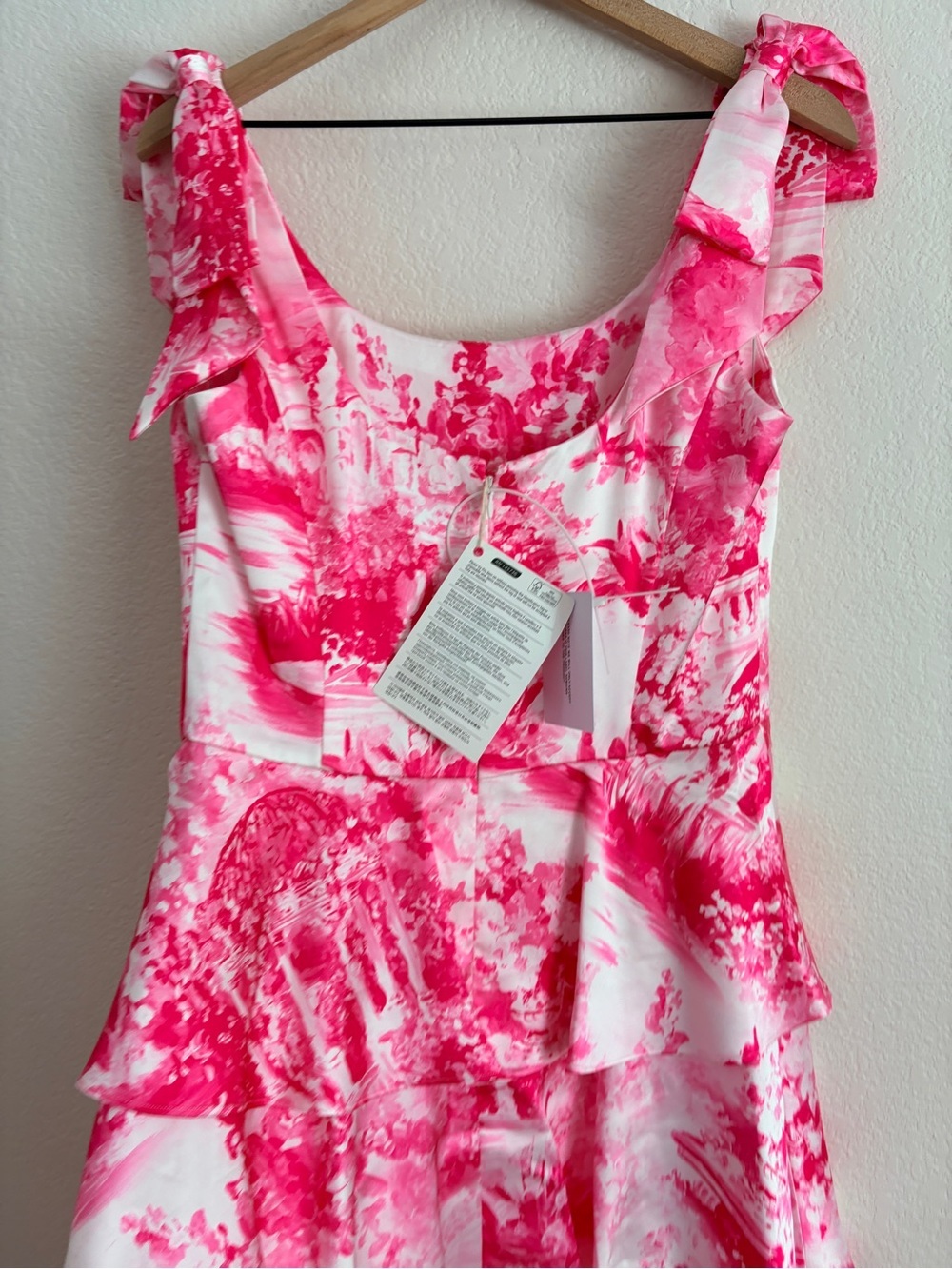 NWT MARCHESA NOTTE Bow-embellished tiered printed satin dress - Picture 10 of 14